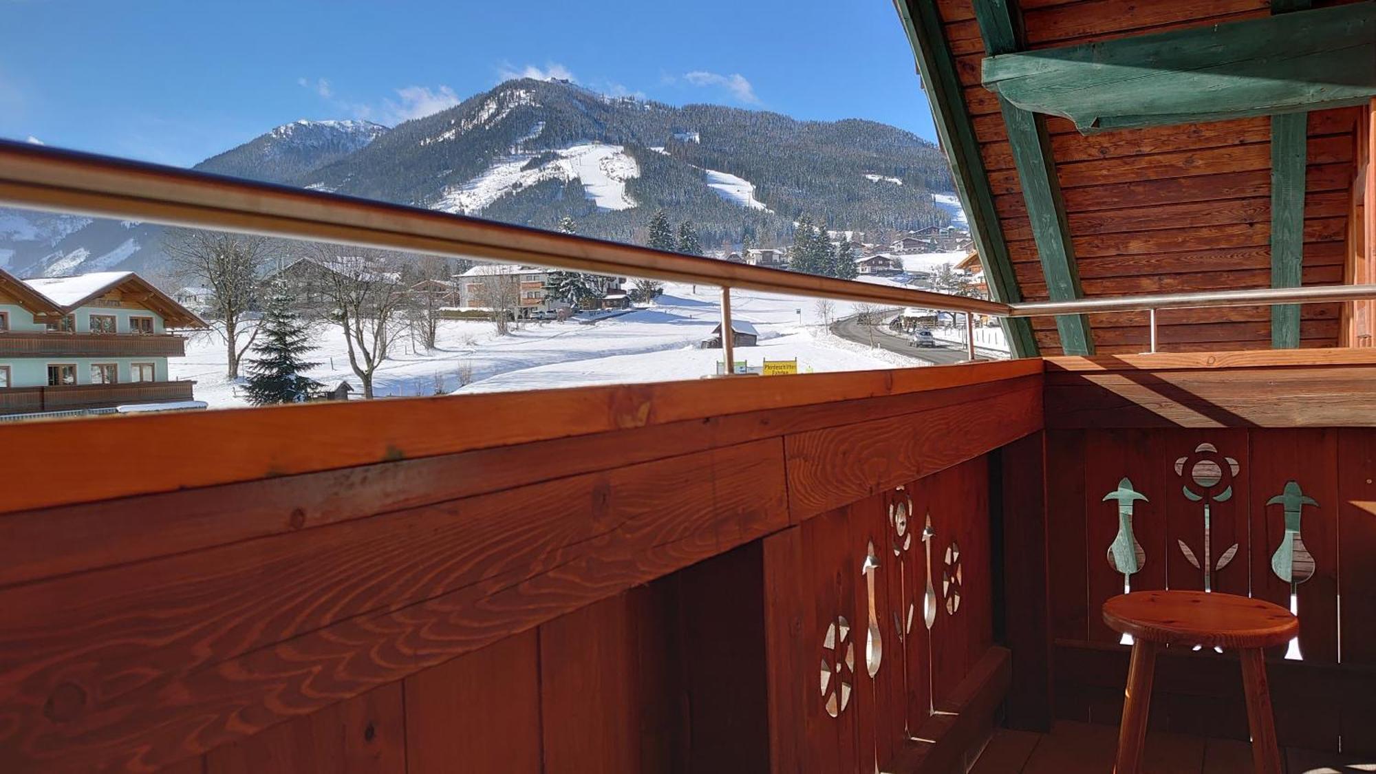 Haus Hubertusheim Lägenhet Schladming Rum bild