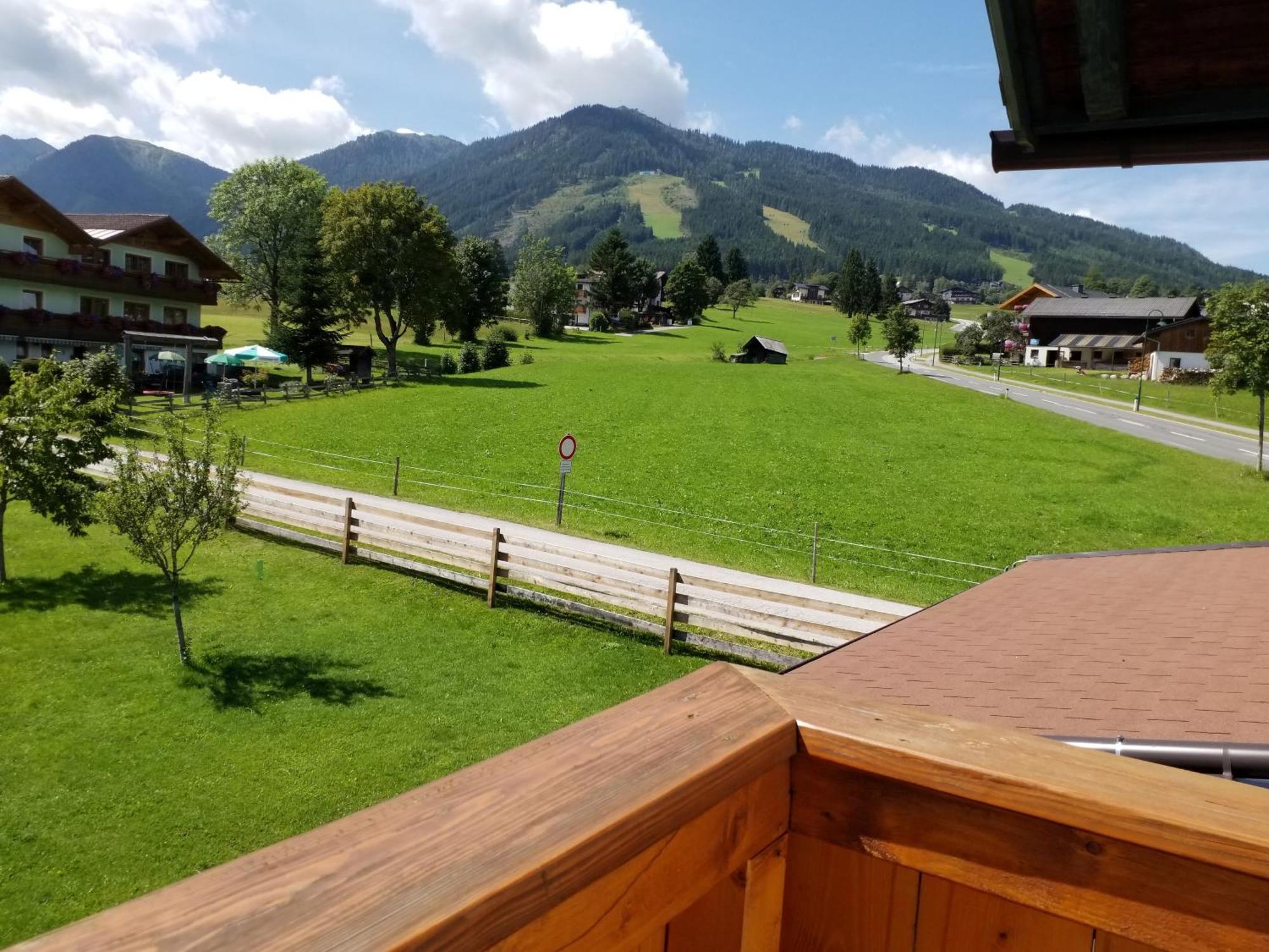 Haus Hubertusheim Lägenhet Schladming Rum bild